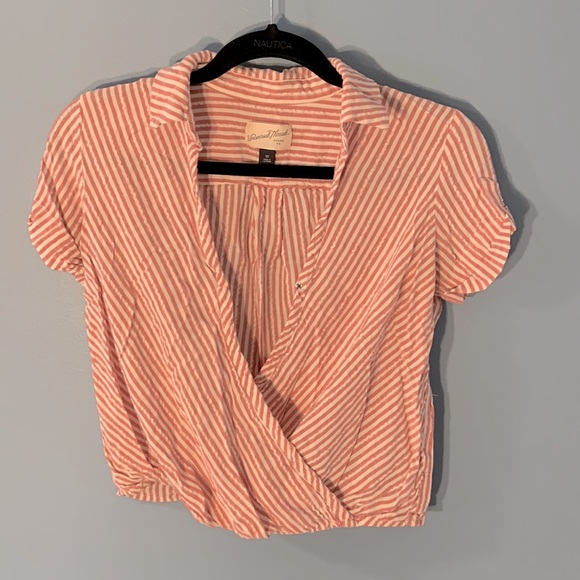 Incredible threads pin red/pink pin striped - Picture 2 of 4